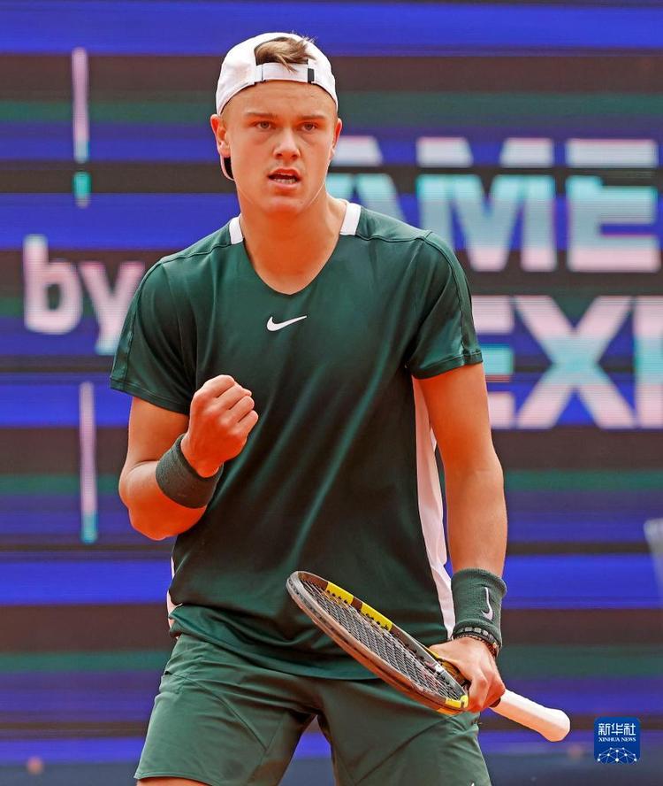 自由球员的 自由球员的