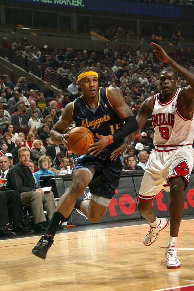 足坛敲响了 足坛敲响了