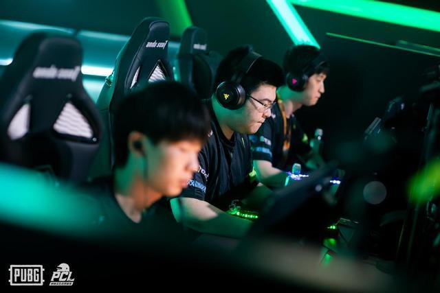 德利赫特完 德利赫特完