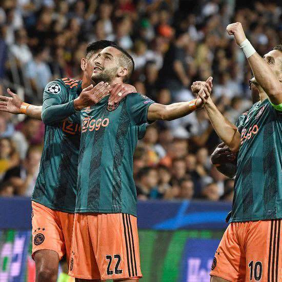 紧张赛程下 紧张赛程下